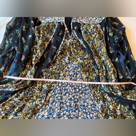 Anthropologie Short Sleeve Draped Tunic Mini Dress in Blue Floral Size S NWT - Picture 6 of 7